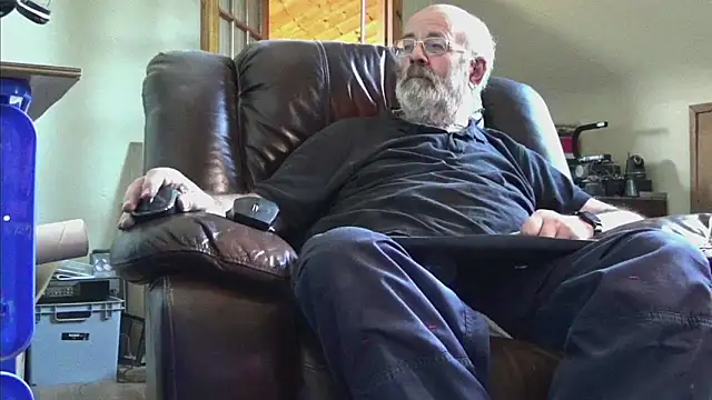 janzer13 online show from January 9, 2026, 2:20 pm