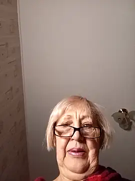 Snapshot of Anatolia5961 chatting on February 4, 2026, 2:28 am Anatolia5961 online show from February 4, 2026, 2:28 am