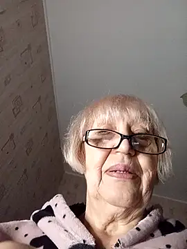 Snapshot of Anatolia5961 chatting on February 9, 2026, 7:18 pm Anatolia5961 online show from February 9, 2026, 7:18 pm