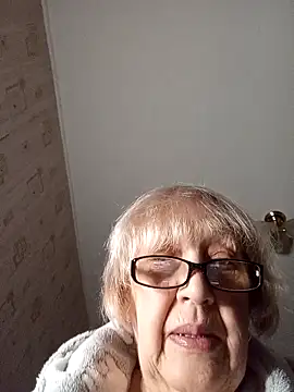 Snapshot of Anatolia5961 chatting on February 28, 2026, 2:01 am Anatolia5961 online show from February 28, 2026, 2:01 am