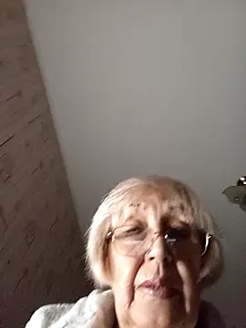 Snapshot of Anatolia5961 chatting on April 4, 2026, 2:10 am Anatolia5961 online show from April 4, 2026, 2:10 am