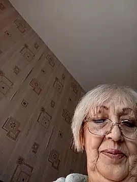 Snapshot of Anatolia5961 chatting on April 4, 2026, 2:14 pm Anatolia5961 online show from April 4, 2026, 2:14 pm