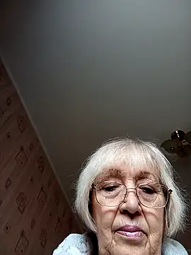 Snapshot of Anatolia5961 chatting on April 7, 2026, 2:06 pm Anatolia5961 online show from April 7, 2026, 2:06 pm