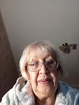 Snapshot of Anatolia5961 chatting on April 8, 2026, 2:55 am Anatolia5961 online show from April 8, 2026, 2:55 am