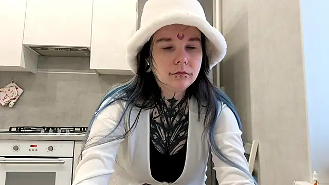 HighelikeGirl online show from February 2, 2026, 6:23 am