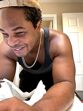 KeYBuMp323 online show from September 15, 2025, 2:17 pm