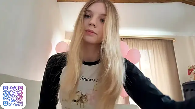 FruityXo online show from September 21, 2025, 10:17 am