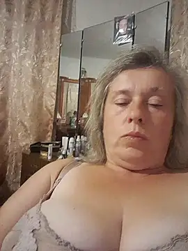 Snapshot of Catherine372311 chatting on September 22, 2025, 7:16 pm Catherine372311 online show from September 22, 2025, 7:16 pm