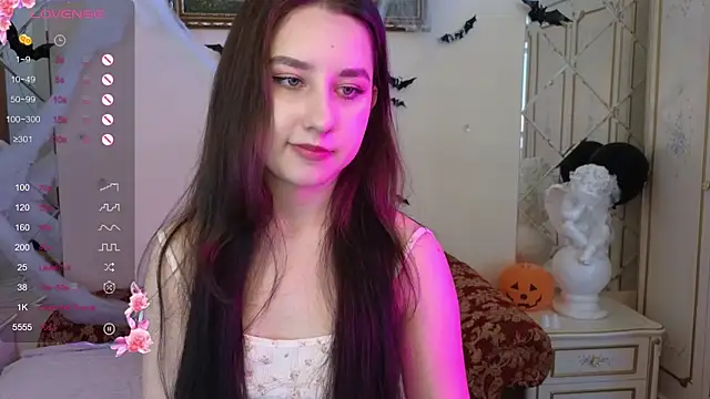 Eva Maller online show from November 4, 2025, 4:33 am