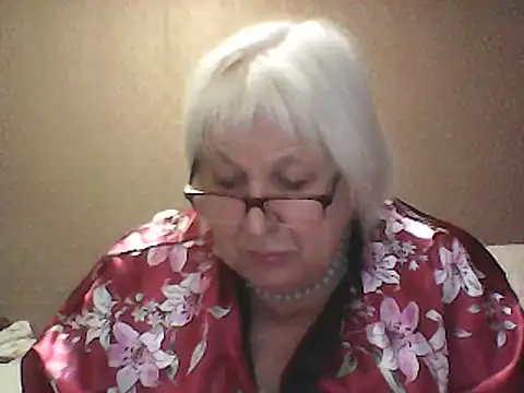 Alexia64231 online show from September 14, 2025, 4:06 pm