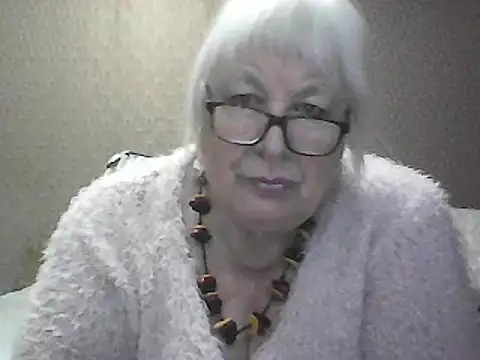 Alexia64231 online show from September 19, 2025, 2:35 am
