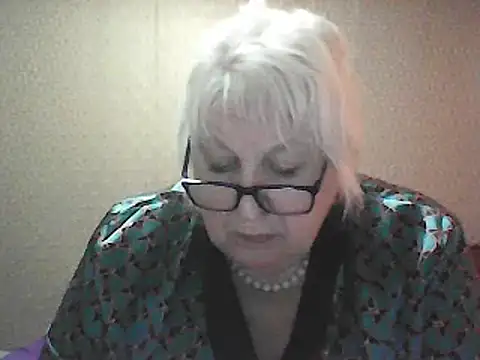 Alexia64231 online show from October 9, 2025, 7:06 am