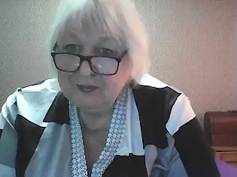Alexia64231 online show from October 12, 2025, 1:10 pm