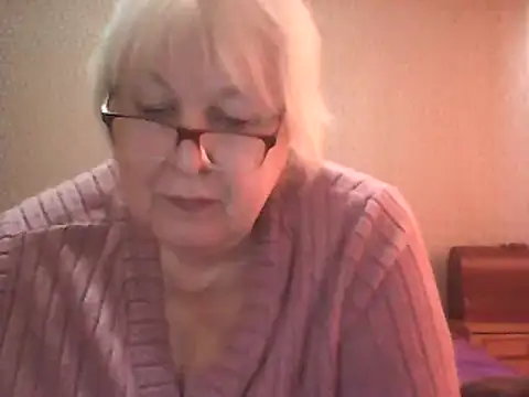 Alexia64231 online show from October 19, 2025, 5:30 am