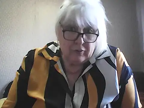 Snapshot of Alexia64231 chatting on March 15, 2026, 9:15 am Alexia64231 online show from March 15, 2026, 9:15 am