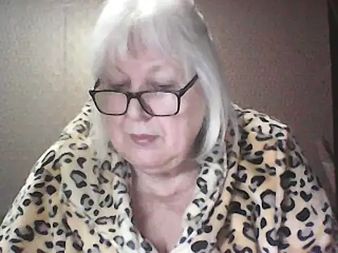 Snapshot of Alexia64231 chatting on April 11, 2026, 12:26 am Alexia64231 online show from April 11, 2026, 12:26 am