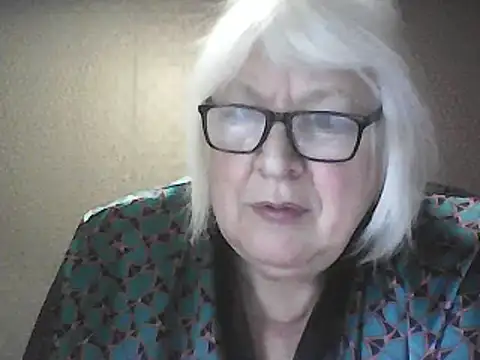 Snapshot of Alexia64231 chatting on April 21, 2026, 2:51 am Alexia64231 online show from April 21, 2026, 2:51 am