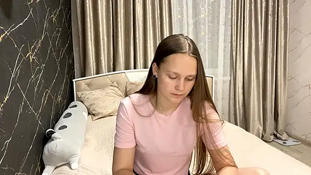 SoSweetGirl online show from October 20, 2025, 12:05 pm
