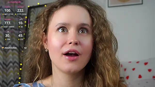 SusannaScholler online show from March 5, 2026, 10:17 pm