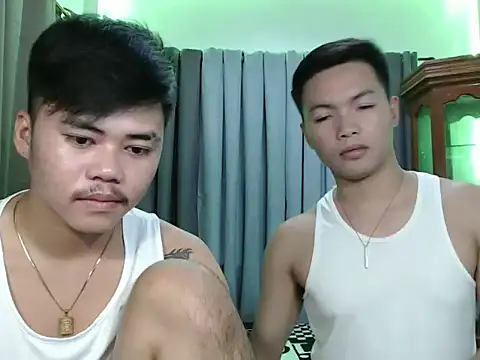 hot emman online show from November 4, 2025, 4:11 am