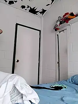 Snapshot of oxxy_jean chatting on February 25, 2026, 12:59 pm oxxy jean online show from February 25, 2026, 12:59 pm