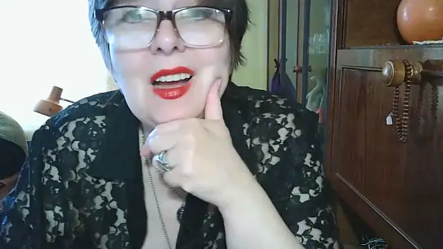 VeronicaGold511 online show from May 26, 2026, 6:53 am