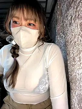 Snapshot of ichika_muu chatting on September 19, 2025, 12:45 am ichika muu online show from September 19, 2025, 12:45 am