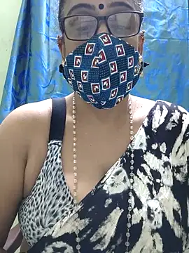 sweet-lotus online show from November 15, 2025, 4:36 pm