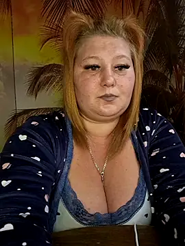 Snapshot of Miss_tits2025 chatting on June 11, 2026, 12:32 am Miss tits2025 online show from June 11, 2026, 12:32 am