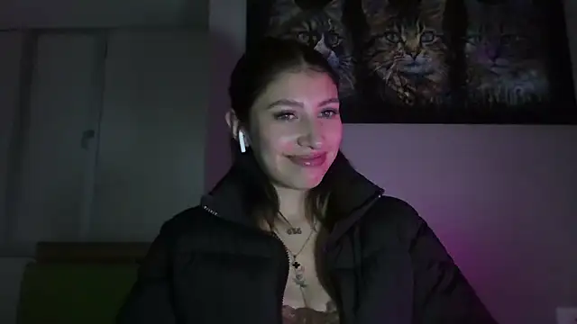 Snapshot of AriaBliss- chatting on September 25, 2025, 3:21 am AriaBliss- online show from September 25, 2025, 3:21 am