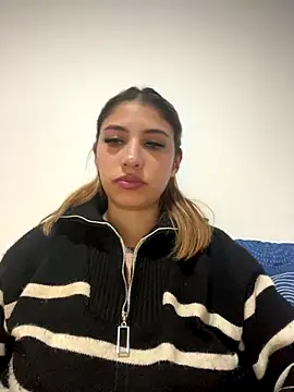 Snapshot of AriaBliss- chatting on November 4, 2025, 3:05 am AriaBliss- online show from November 4, 2025, 3:05 am