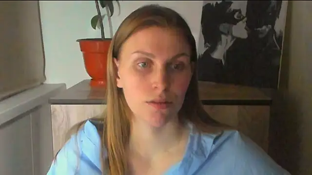 JuliaMuuun online show from March 29, 2026, 9:26 pm