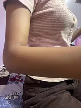 Snapshot of Sandhya_77 chatting on April 8, 2026, 6:13 am Sandhya 77 online show from April 8, 2026, 6:13 am