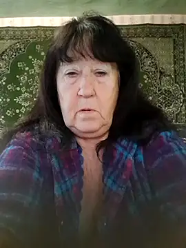 CrystalLime6411 online show from October 6, 2025, 4:54 am