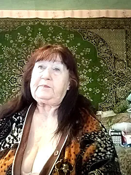 Snapshot of CrystalLime6411 chatting on March 6, 2026, 8:55 am CrystalLime6411 online show from March 6, 2026, 8:55 am