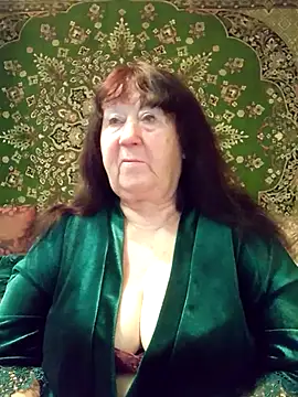 Snapshot of CrystalLime6411 chatting on March 9, 2026, 8:02 pm CrystalLime6411 online show from March 9, 2026, 8:02 pm