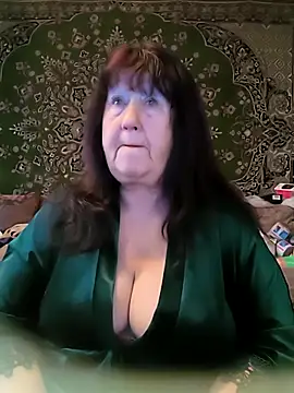 Snapshot of CrystalLime6411 chatting on March 17, 2026, 7:44 am CrystalLime6411 online show from March 17, 2026, 7:44 am