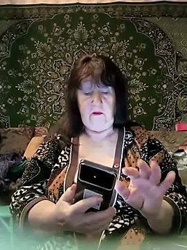 Snapshot of CrystalLime6411 chatting on April 2, 2026, 3:09 pm CrystalLime6411 online show from April 2, 2026, 3:09 pm