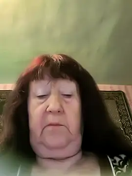 Snapshot of CrystalLime6411 chatting on April 5, 2026, 2:58 pm CrystalLime6411 online show from April 5, 2026, 2:58 pm