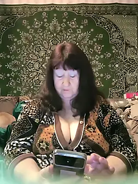 Snapshot of CrystalLime6411 chatting on April 6, 2026, 3:04 am CrystalLime6411 online show from April 6, 2026, 3:04 am