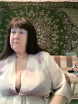 Snapshot of CrystalLime6411 chatting on April 12, 2026, 11:15 am CrystalLime6411 online show from April 12, 2026, 11:15 am