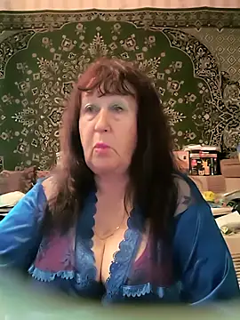 CrystalLime6411 online show from May 9, 2026, 3:28 pm