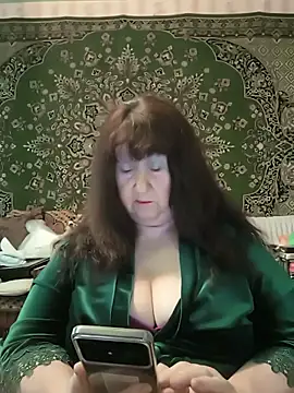 CrystalLime6411 online show from May 15, 2026, 3:30 pm