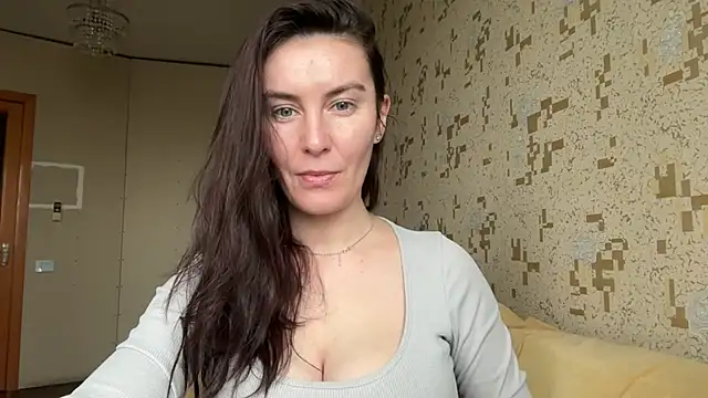 KatalinaQE online show from February 5, 2026, 8:52 am