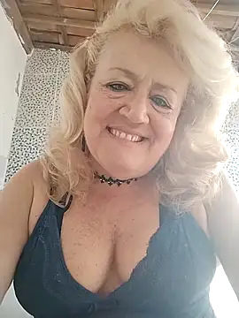 Snapshot of Belladama61 chatting on February 17, 2026, 10:56 am Belladama61 online show from February 17, 2026, 10:56 am