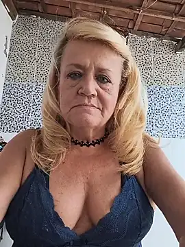 Belladama61 online show from June 4, 2026, 4:46 pm