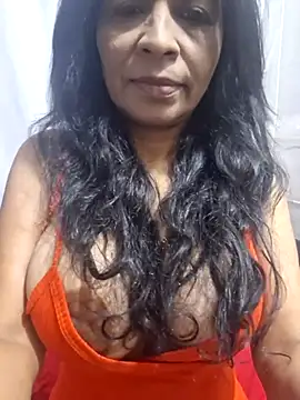 Snapshot of floresblancas chatting on December 13, 2025, 8:36 pm floresblancas online show from December 13, 2025, 8:36 pm
