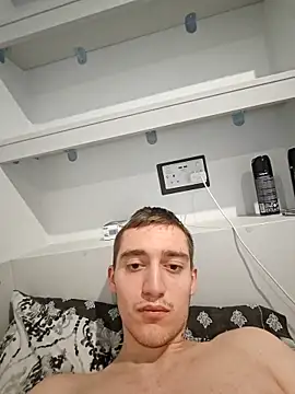 Snapshot of ASL70 chatting on October 11, 2025, 10:47 am ASL70 online show from October 11, 2025, 10:47 am