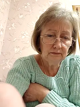 AlikaSwan5821 online show from February 25, 2026, 1:43 pm