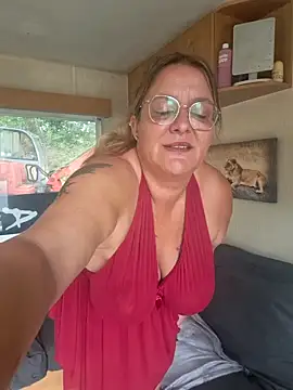 Snapshot of Misspapillon1840 chatting on September 20, 2025, 7:42 am Misspapillon1840 online show from September 20, 2025, 7:42 am